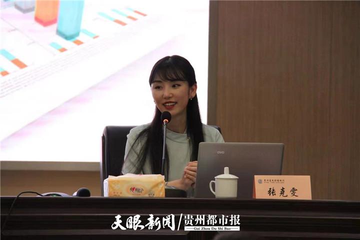 《贵妇人与独角兽》壁毯图像研究